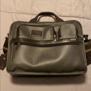 TUMI Alpha 2 Expandable laptop briefcase